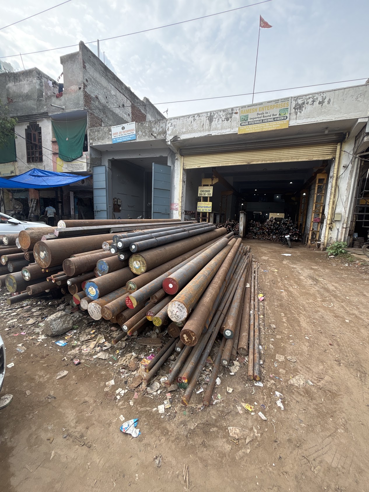 Round bar lot at the yard